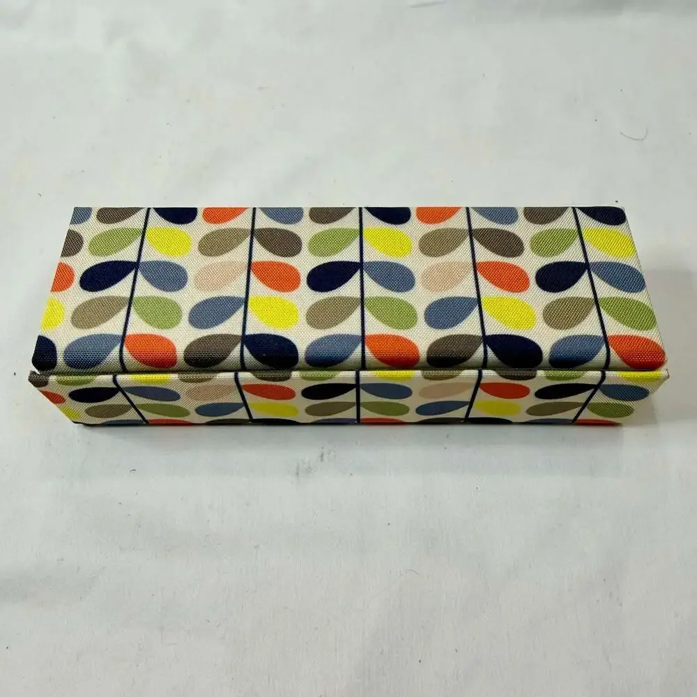 Orla Kiely Triangular Folding Glasses Hard Case, Stem Logo